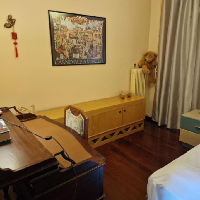 Classic Apartment In 卡拉马塔 外观 照片