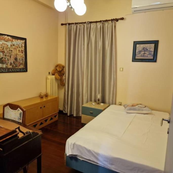 Classic Apartment In 卡拉马塔 外观 照片